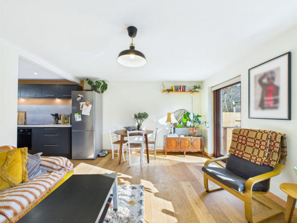 Sitting Room & Dining Area