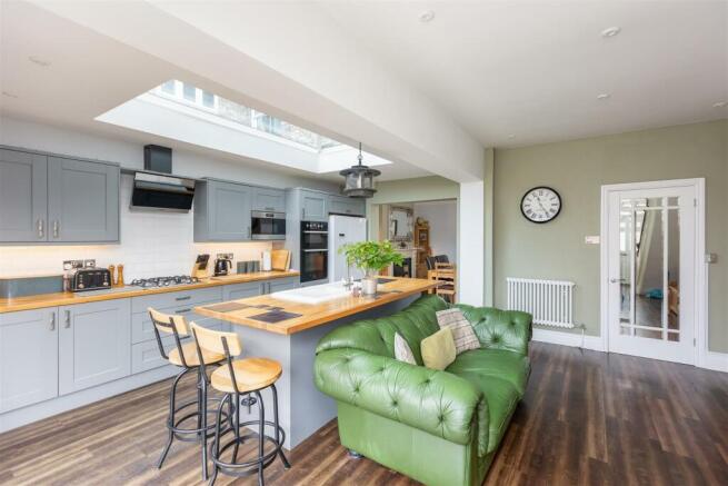 Langton Road 42 Kitchen-5.jpg
