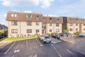 67, James Grove, Kirkcaldy KY1 1TN