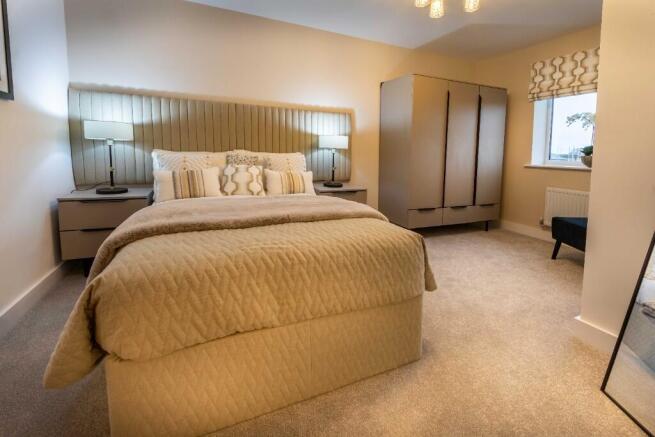 4 bed Detached for sale Image 7
