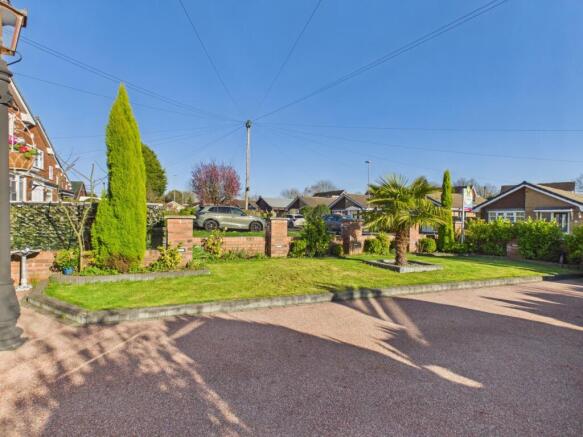 CAM03729G0-PR0273-STILL046