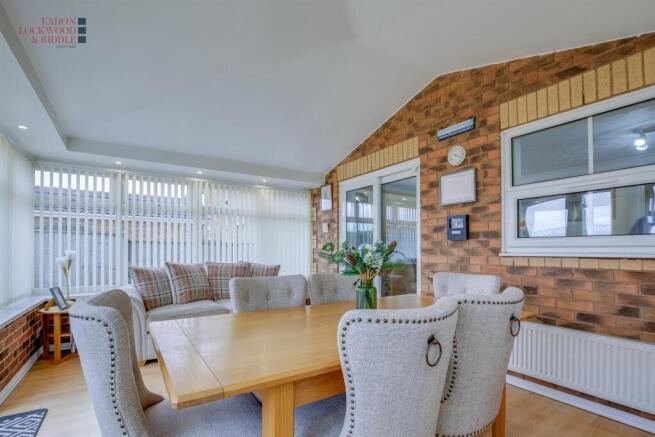 3 bed Detached for sale Image 8