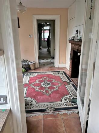 V photo1 (2).jpg