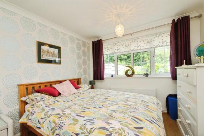 2 bed Semi-Detached Bungalow for sale Image 7