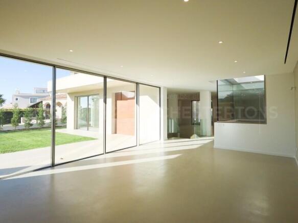 Near Quinta do Lago Brand New 5 Bed Villa For Sale (22)