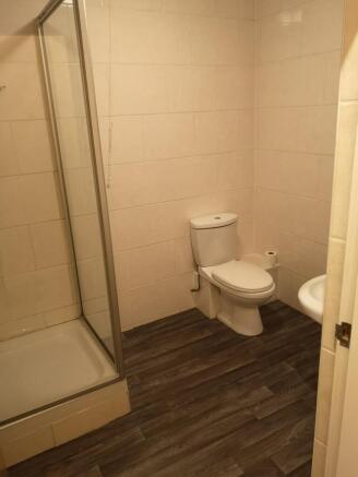 1 bed Flat to rent Image 6