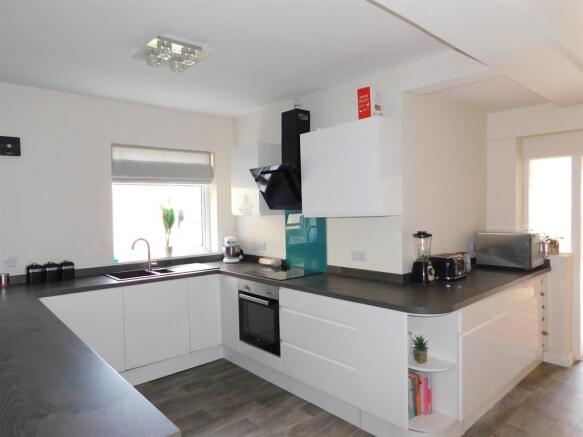 Kitchen 2