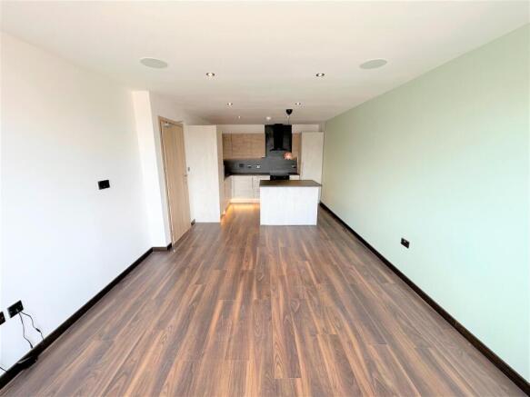1 bed Apartment to rent Image 5