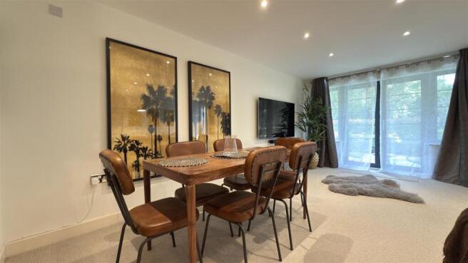 Escala - Dining