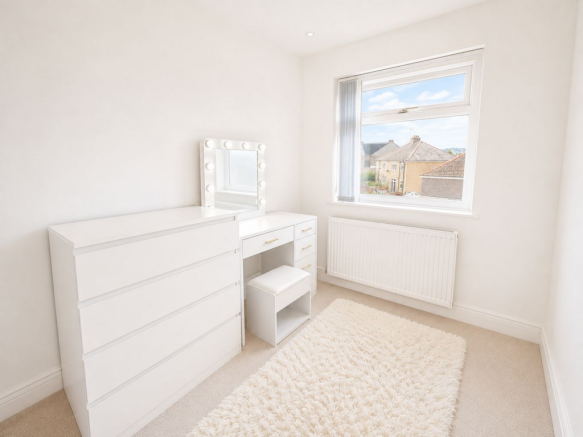 3 bed Semi-Detached for sale Image 8