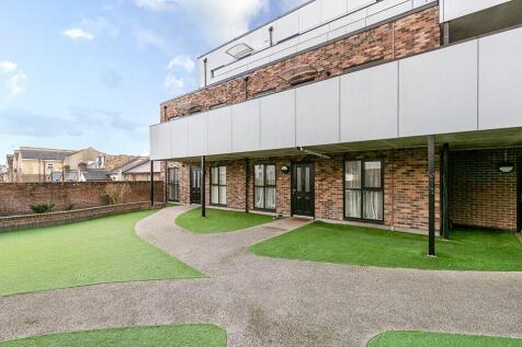 Sanderstead Road, SOUTH CROYDON, Surrey, CR2