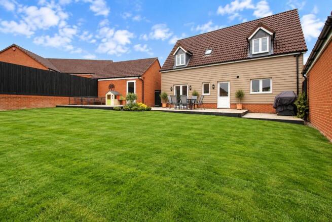 Rear Garden C.jpg