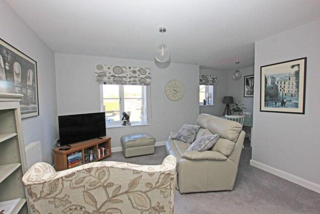 2 bed Apartment for sale Image 6
