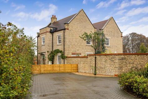 Bicton Close, Bicester, OX26