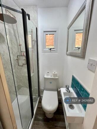 Downstairs Bathroom 