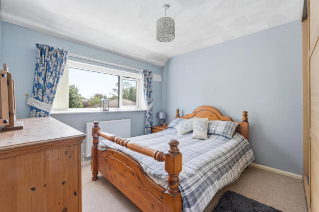 3 bed Semi-Detached for sale Image 8