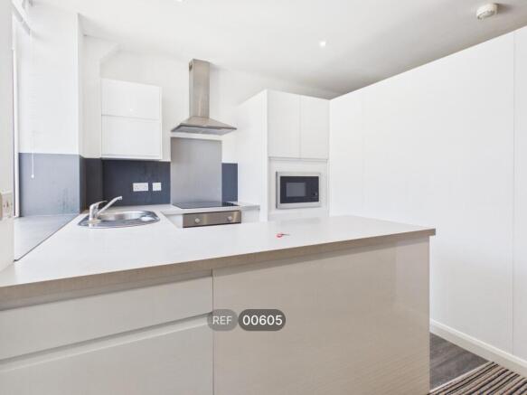 Studio to rent Image 7