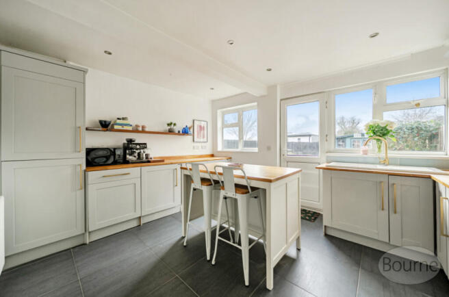 2d1e4ae7-9d0a-4b9...