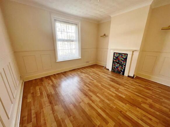 BEDROOM THREE: