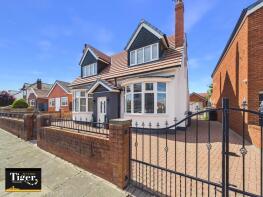 8, James Avenue, Blackpool FY4 4LB