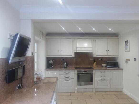 Kitchen 2