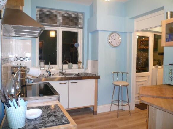 Photo 11