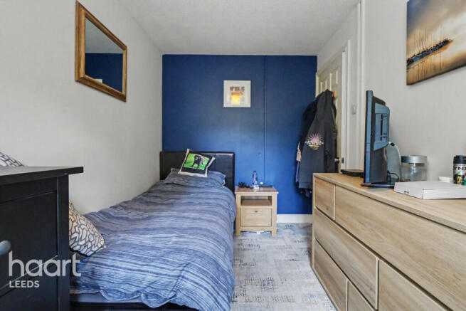 3 bed Semi-Detached for sale Image 9