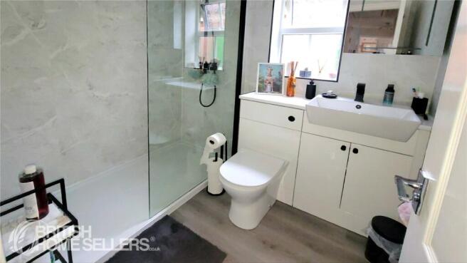 3 bed Bungalow for sale Image 9