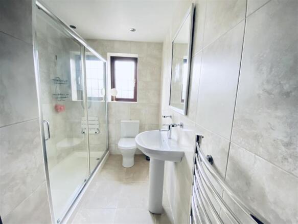 Family Shower Room