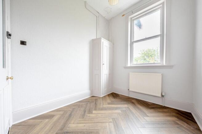 2 bed Flat for sale Image 10