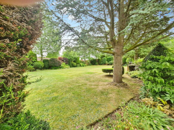 2 bed Duplex for sale Image 7