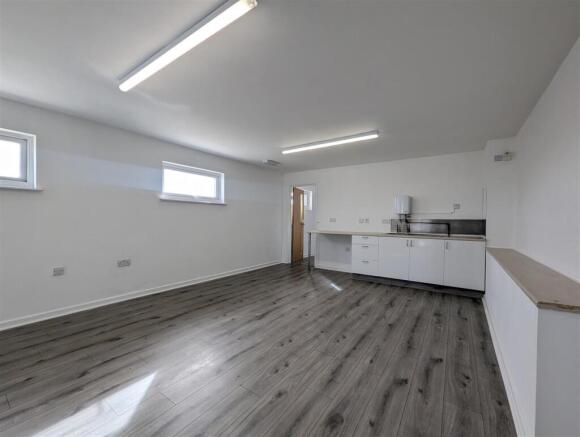 Main showroom/office