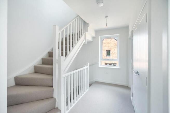 3 bed Town House for sale Image 7
