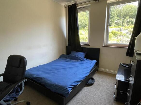 Bedroom:
