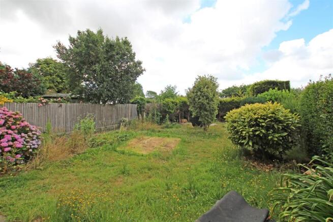 8SC - Garden 1.jpg