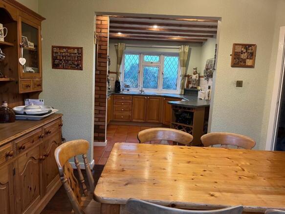 Highland Road, Badgers Mount, Sevenoaks, TN14 7BA photo 2