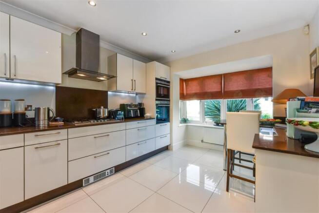 Kitchen/Breakfast Room