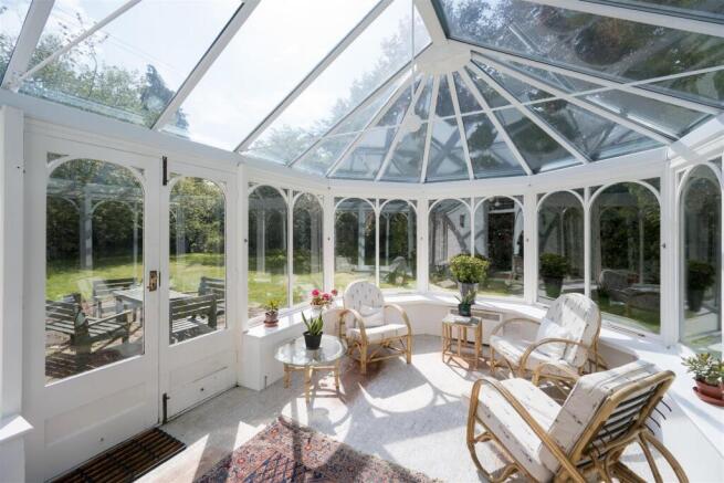 6 bed Character Property for sale Image 7