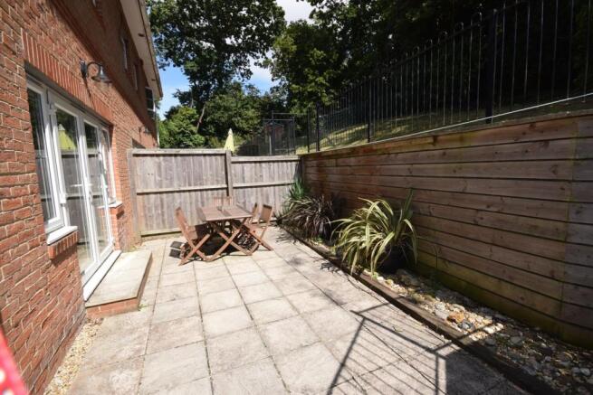 GARDEN PATIO.JPG