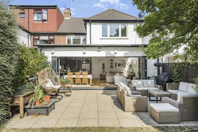 10 Lawn Cl, Datchet, Slough SL3 9JZ25.jpg