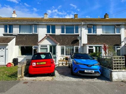 Porthleven, Three bed family home