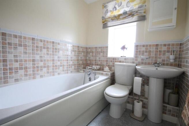 Bathroom/Wc