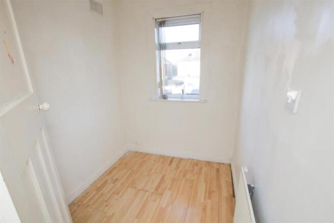 3 bed Semi-Detached to rent Image 10
