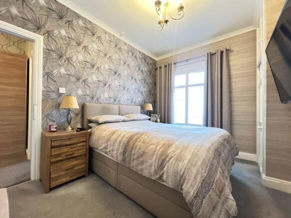 3 bed Terraced for sale Image 9