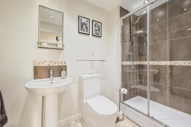 4 bed Town House for sale Image 7