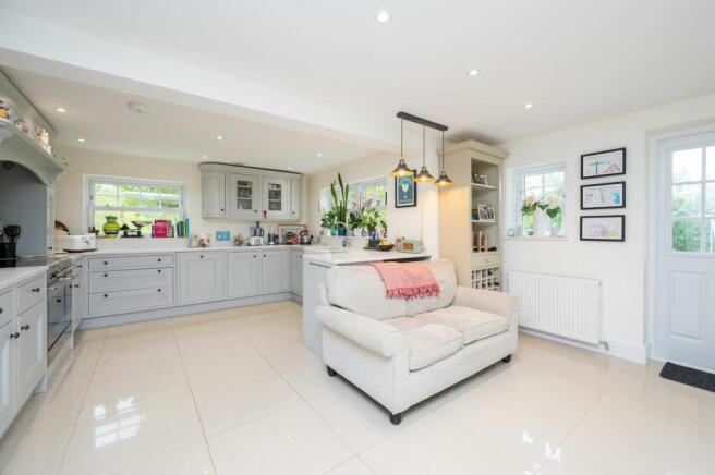 Kitchen / Dining Room