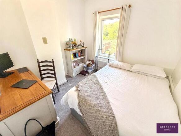 2 bed Terraced for sale Image 8