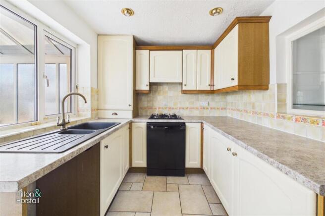 2 bed Cottage for sale Image 6
