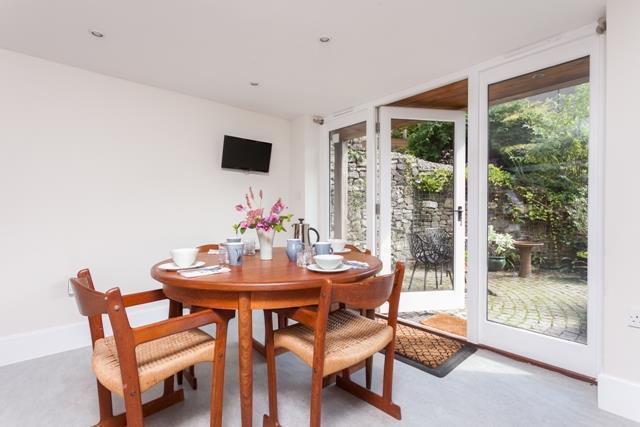 Breakfast room