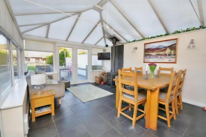Dining Garden Room